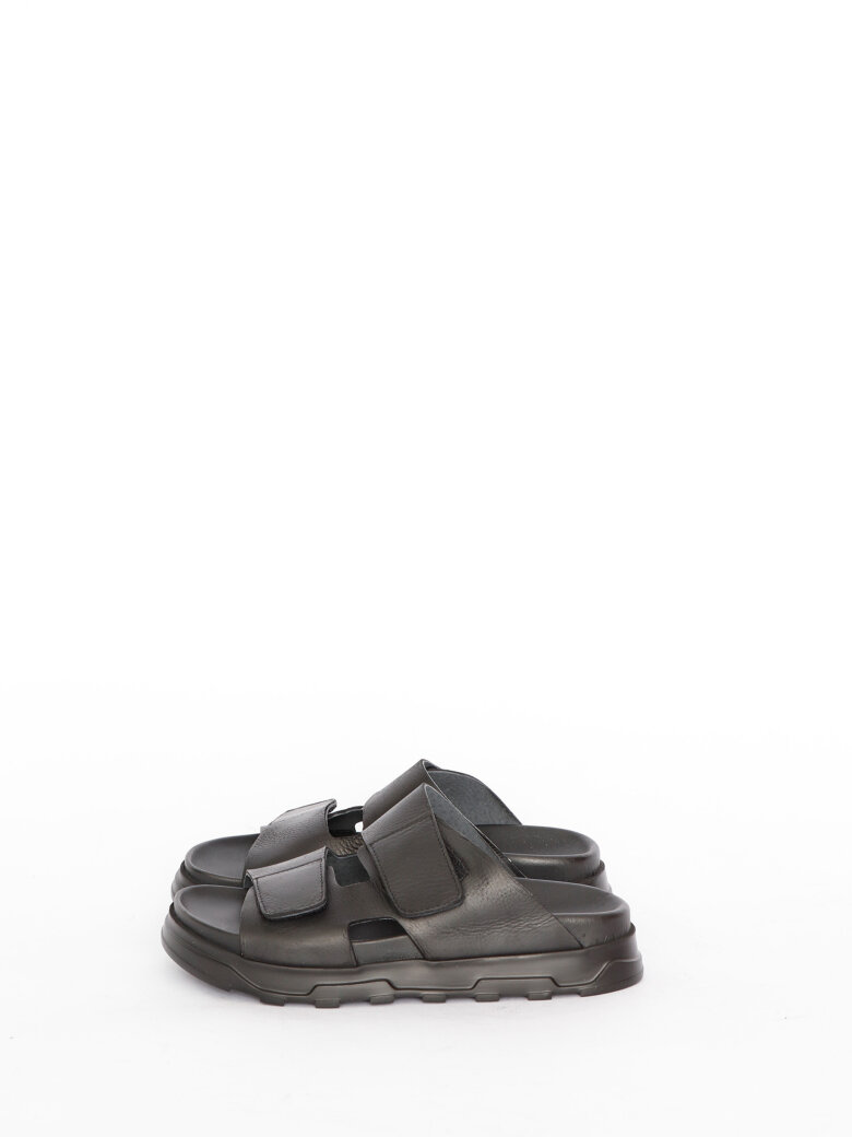 Lofina - Sandal med velcrolukning