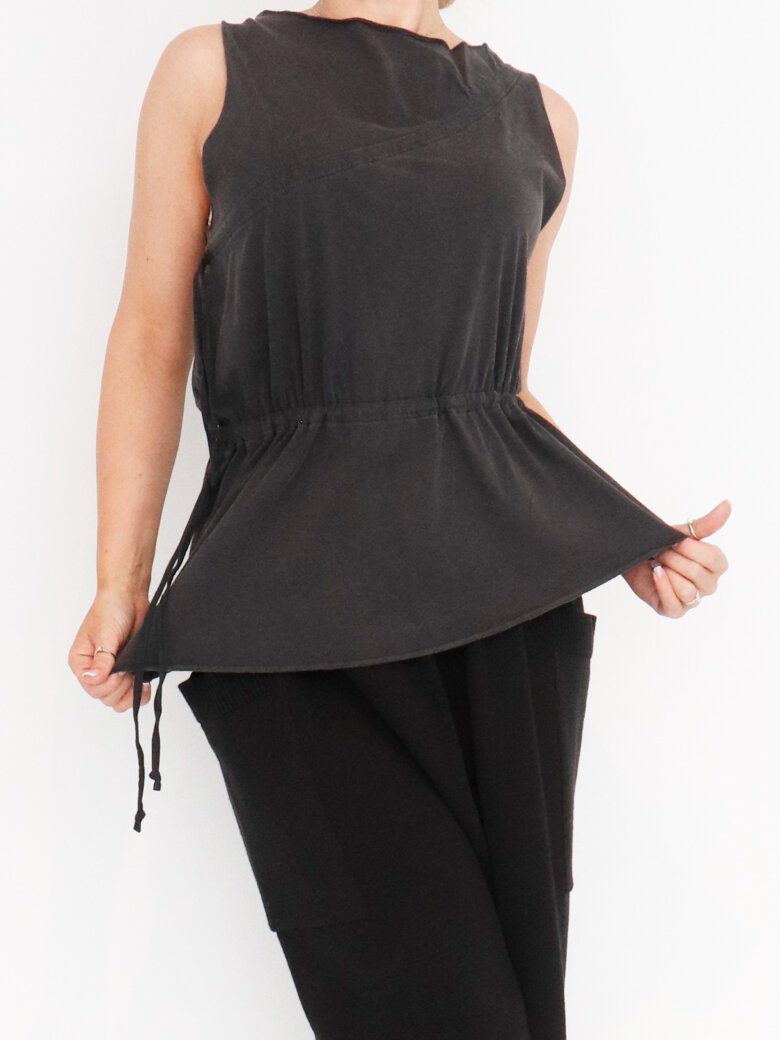 Sort Aarhus - Top with adjustable tie