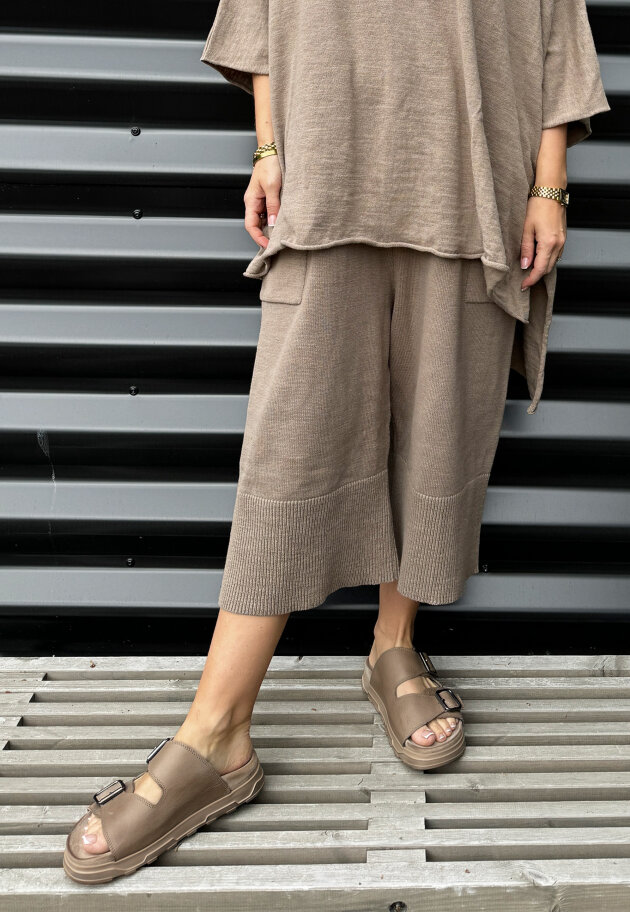 Lofina - Sandal med fodsengssål og spænder