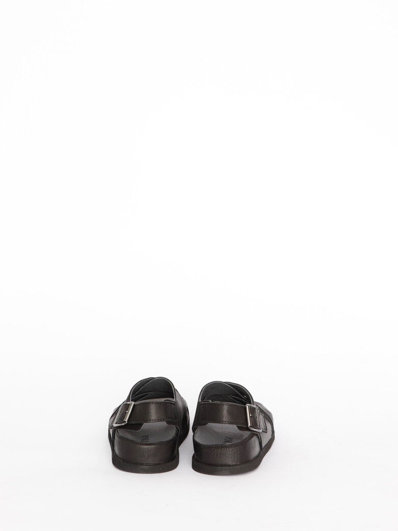 Lofina - Sandal med spænder