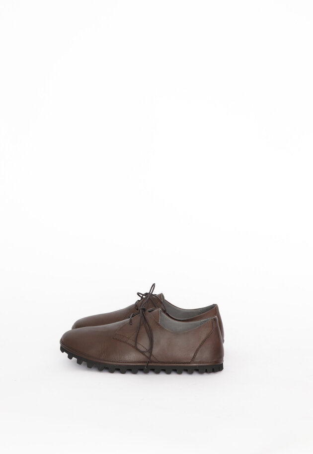 Lofina - Shoe with a flexible sole