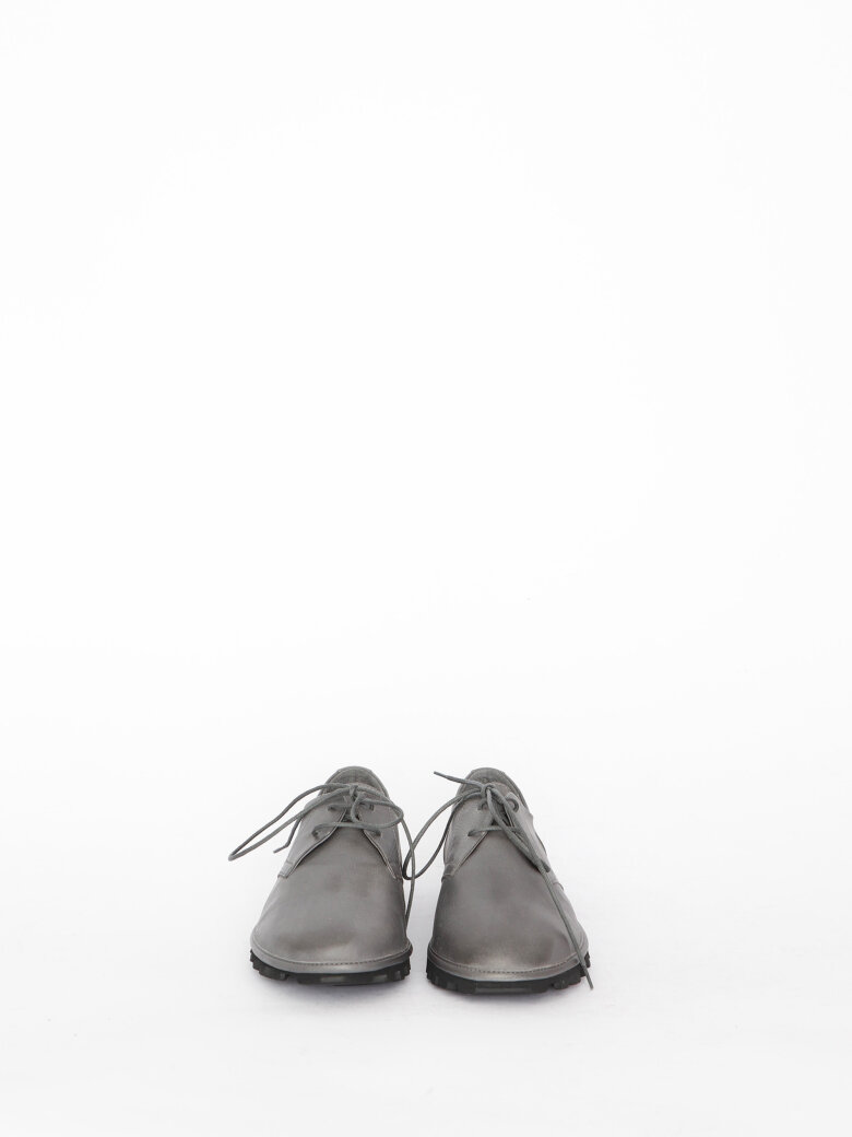 Lofina - Shoe with a flexible sole