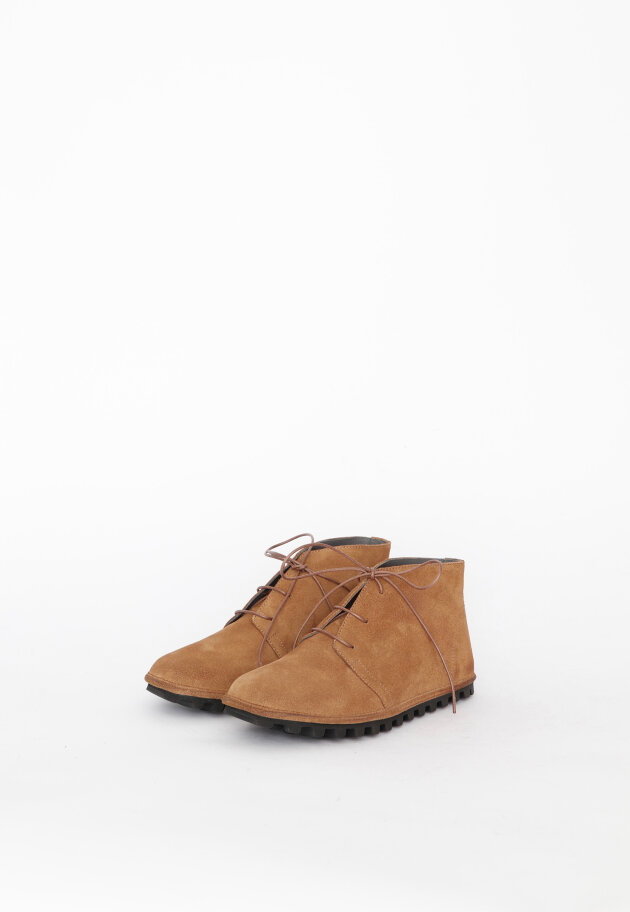 Lofina - Desert boot with a flexible sole