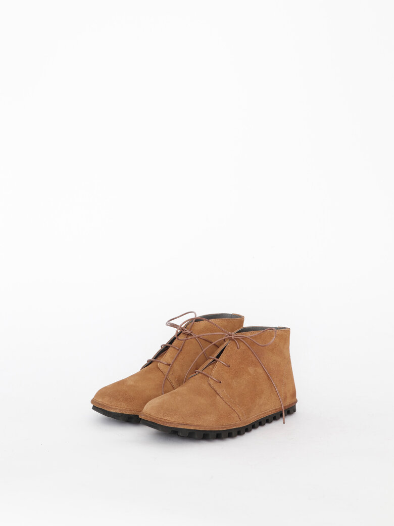 Lofina - Desert boot with a flexible sole