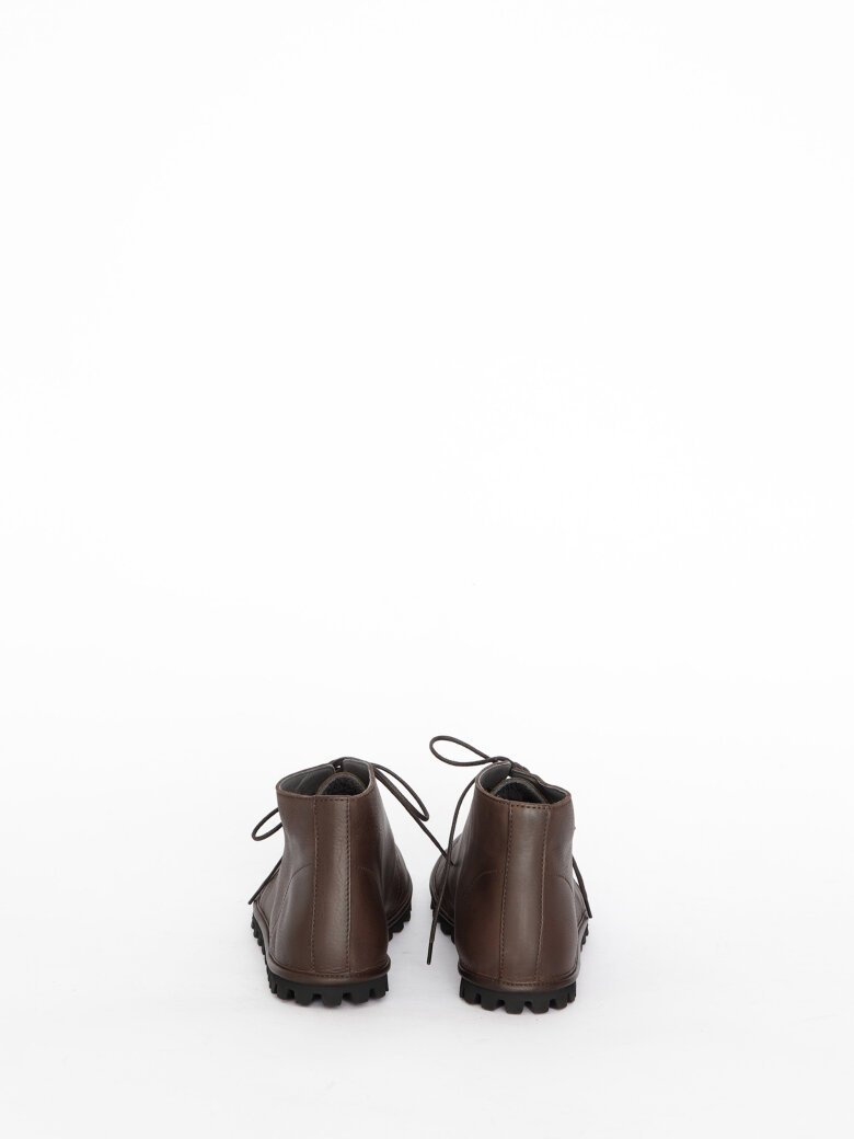 Lofina - Desert boot with a flexible sole