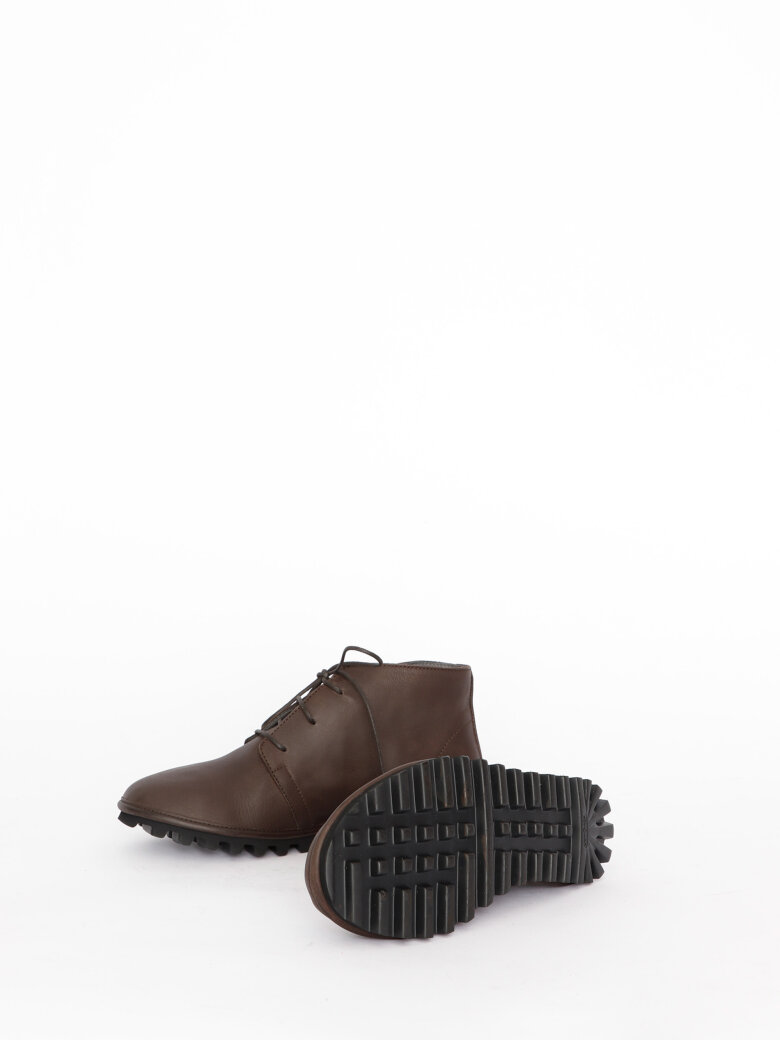Lofina - Desert boot with a flexible sole