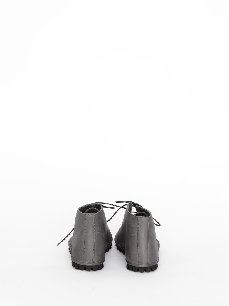 Lofina - Desert boot with a flexible sole