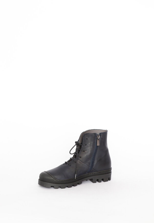 Lofina - Boot with laces and zipper