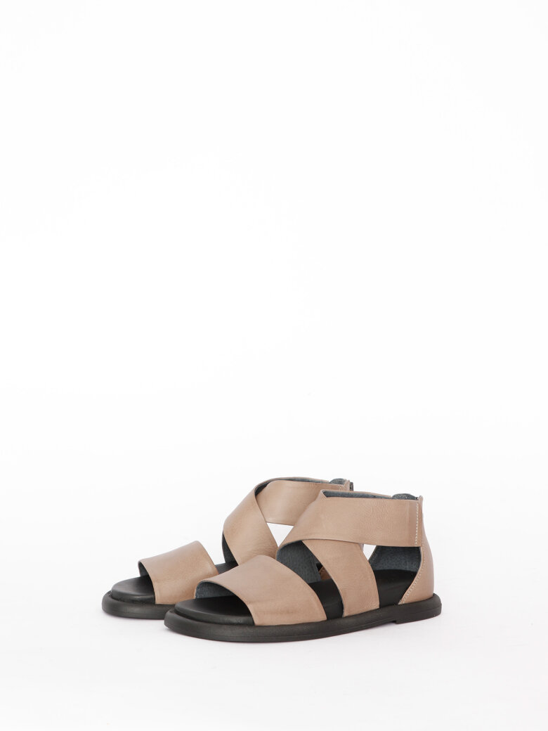 Lofina - Sandal med lynlås