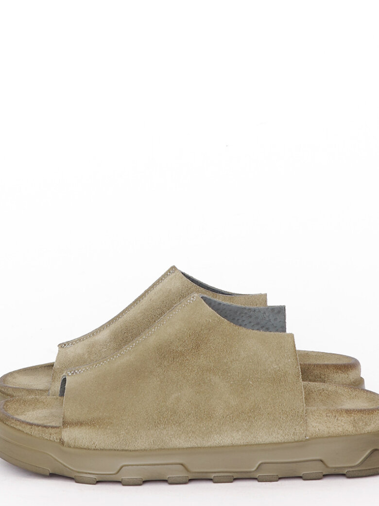 Lofina - Sandal with footbed sole