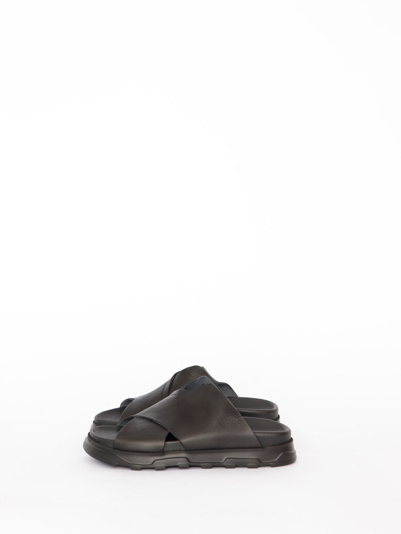 Lofina - Sandal med fodsengssål