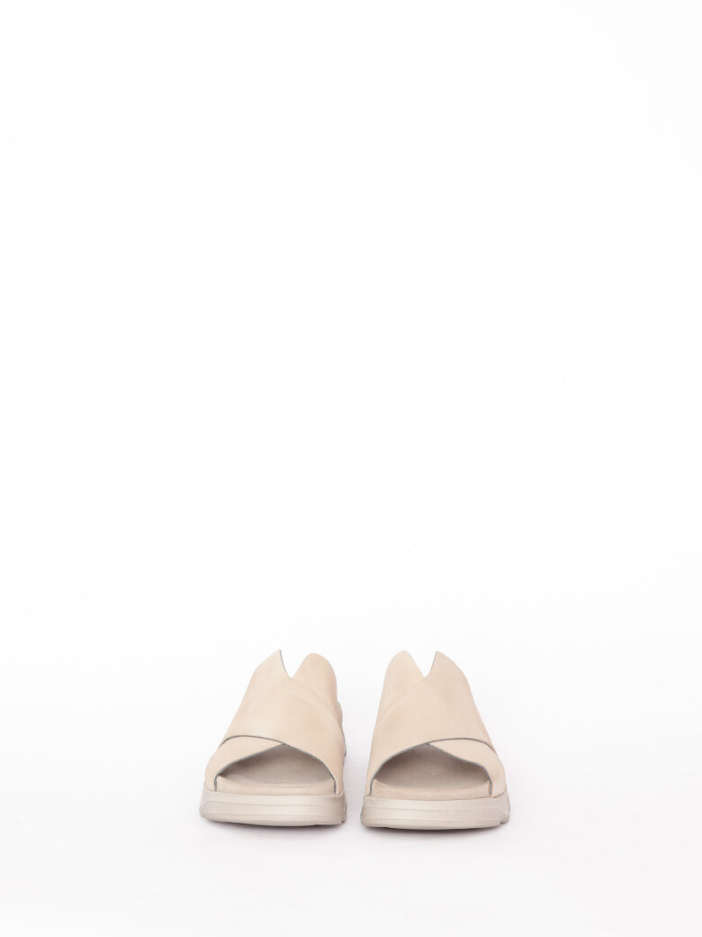 Lofina - Sandal with footbed sole