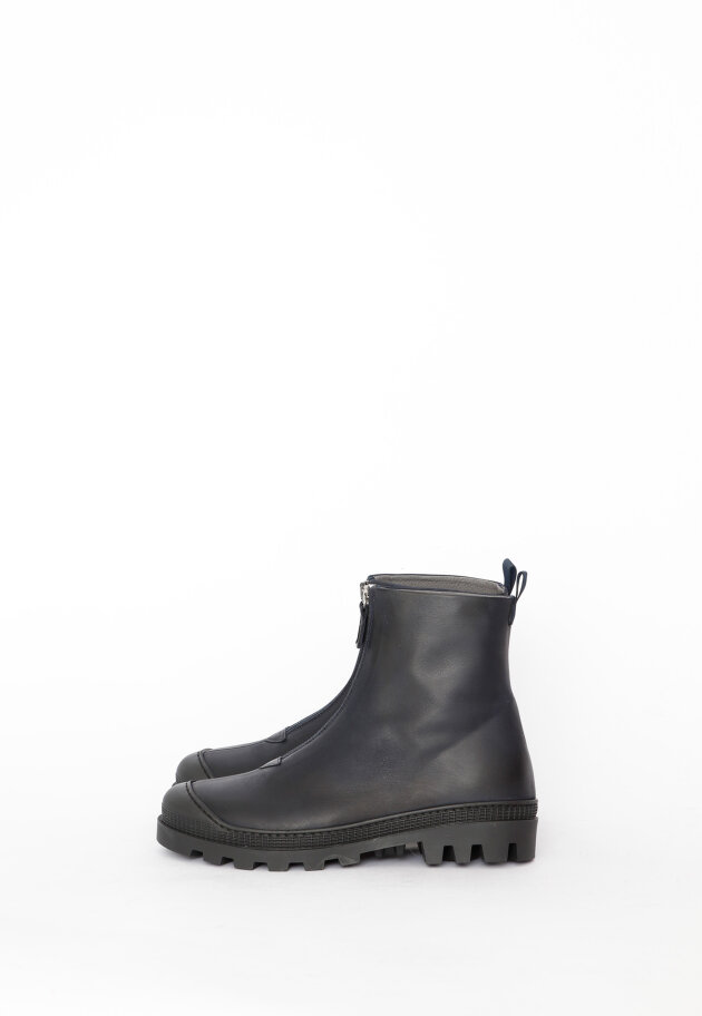 Lofina - Boot with front zipper