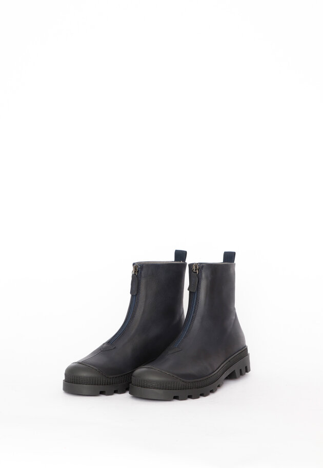 Lofina - Boot with front zipper