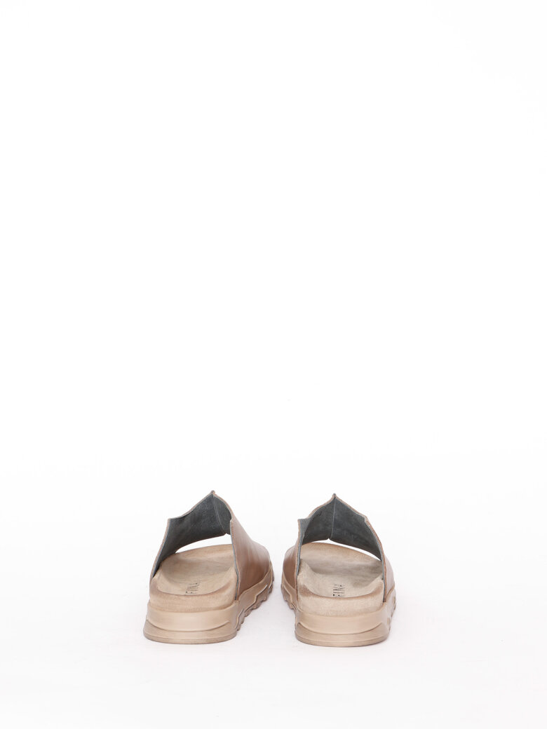 Lofina - Sandal with footbed sole