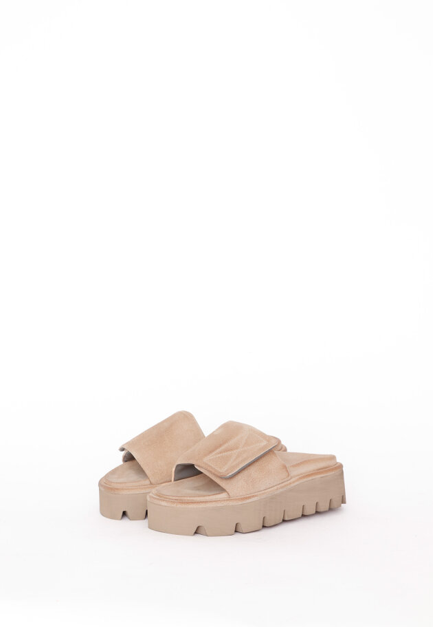 Lofina - Sandal med velcrolukning