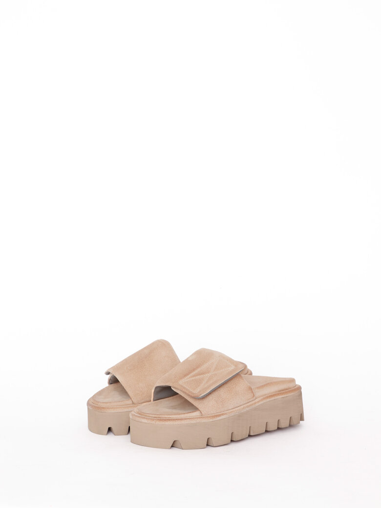 Lofina - Sandal med velcrolukning