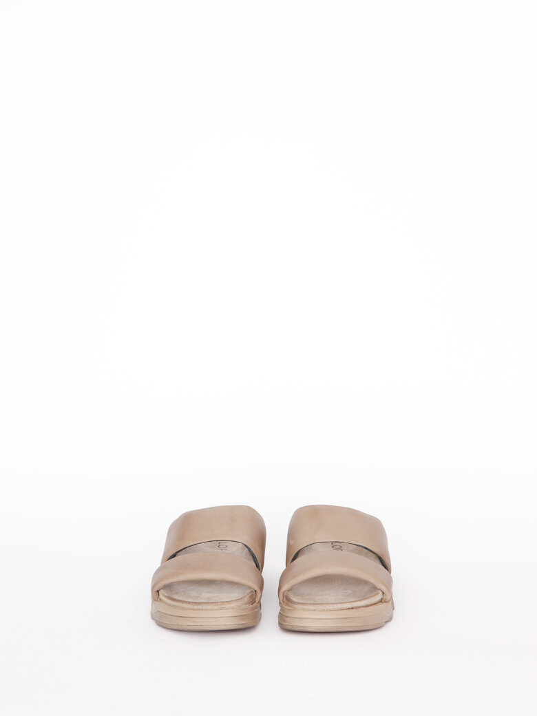 Lofina - Sandal med fodsengssål