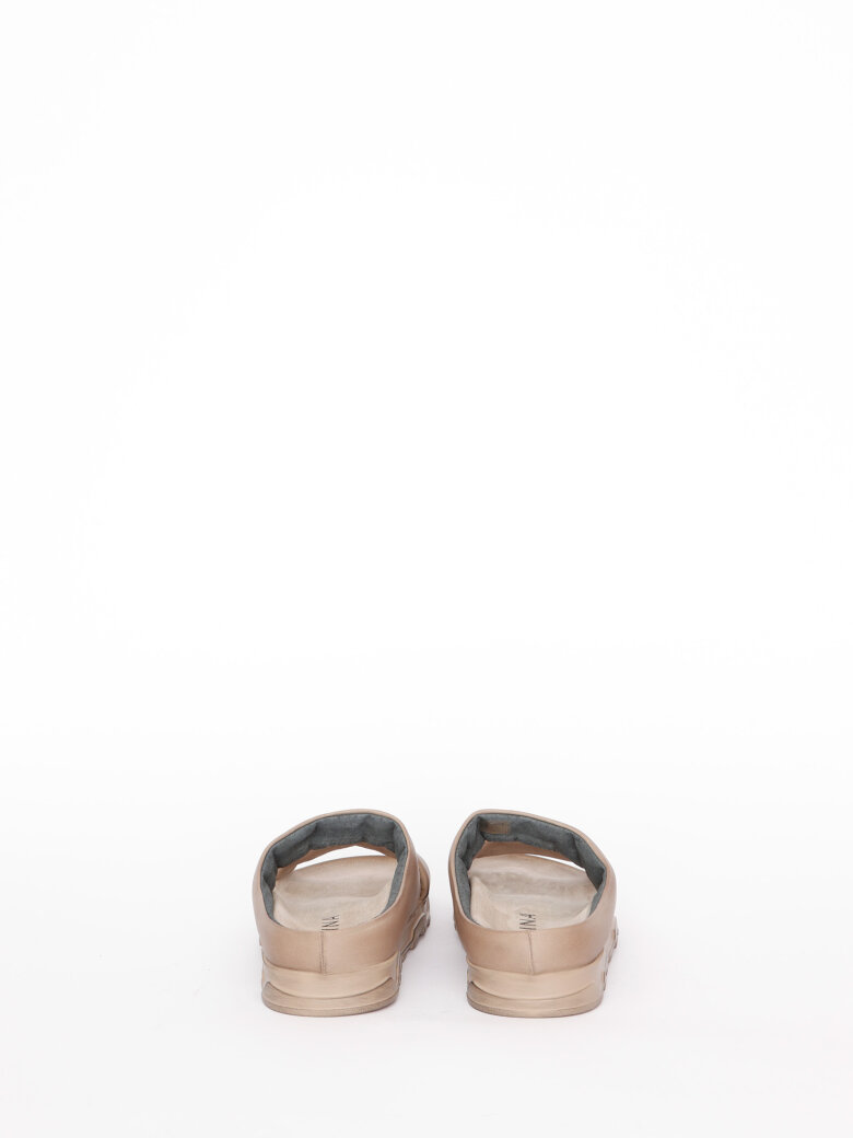 Lofina - Sandal med fodsengssål