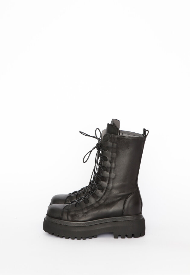 Lofina - Boot with laces and zipper