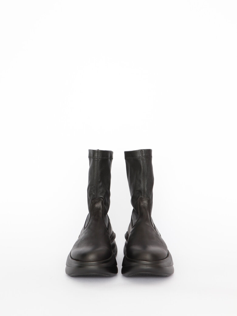 Lofina - Boot with stretch skin and zipper