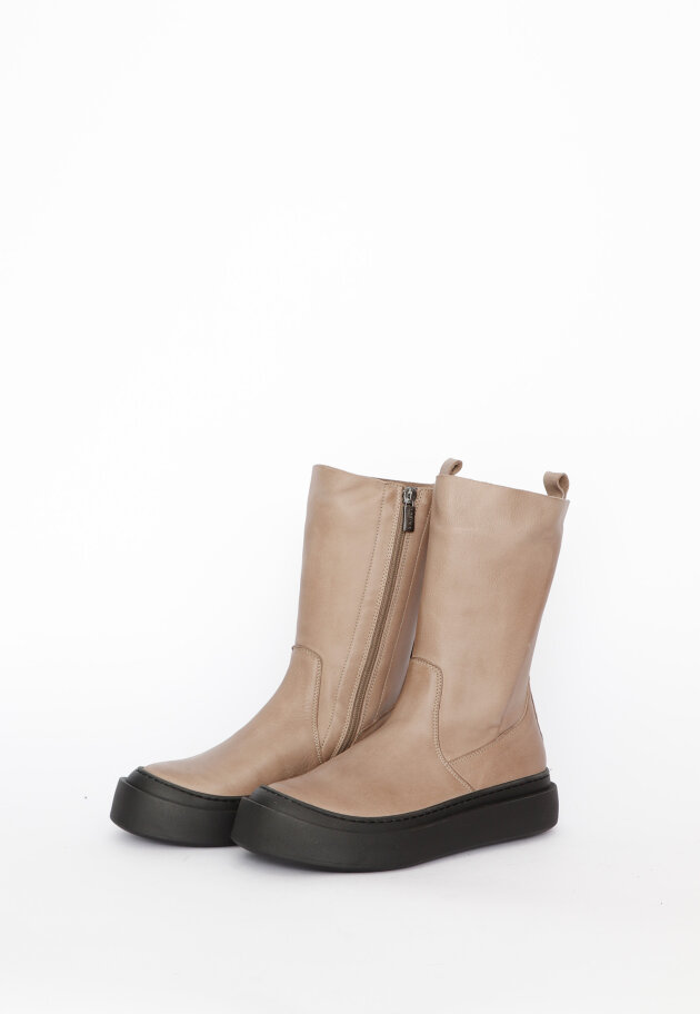 Lofina - Boot with stretch leather and zipper