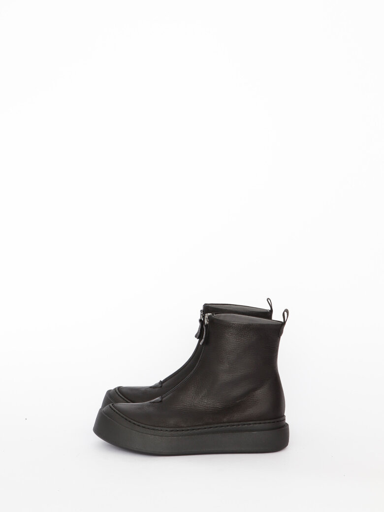Lofina - Short boot with front zipper