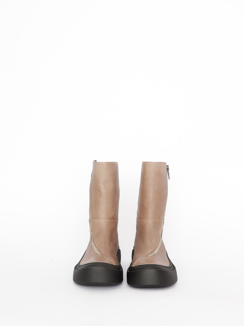 Lofina - Boot with twisted zipper