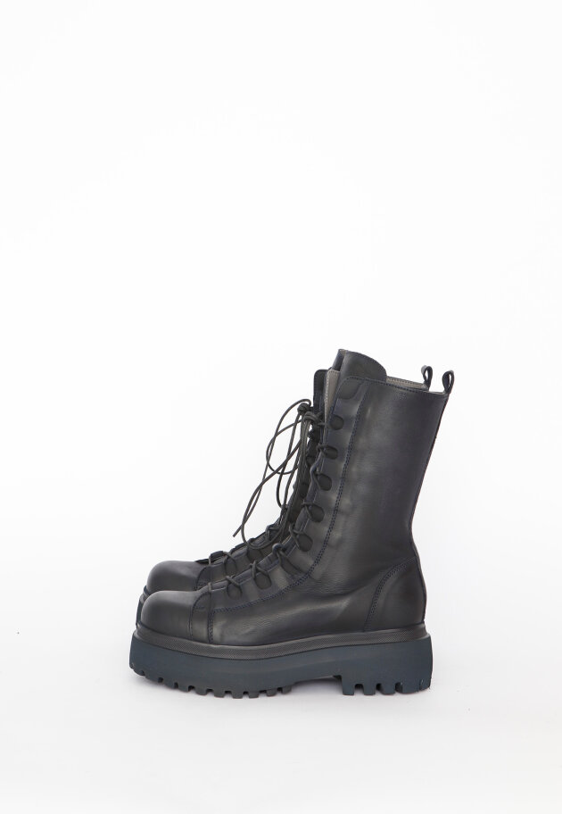 Lofina - Boot with laces and zipper