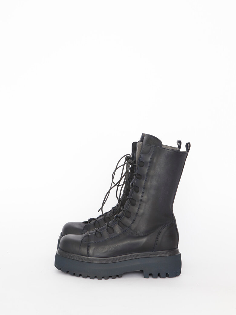 Lofina - Boot with laces and zipper