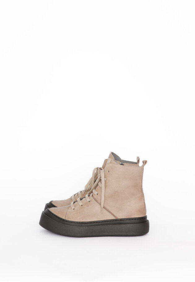 Lofina - Boot with laces and zipper