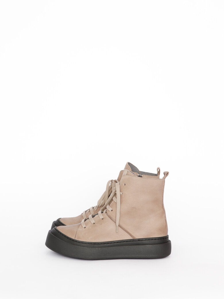 Lofina - Boot with laces and zipper