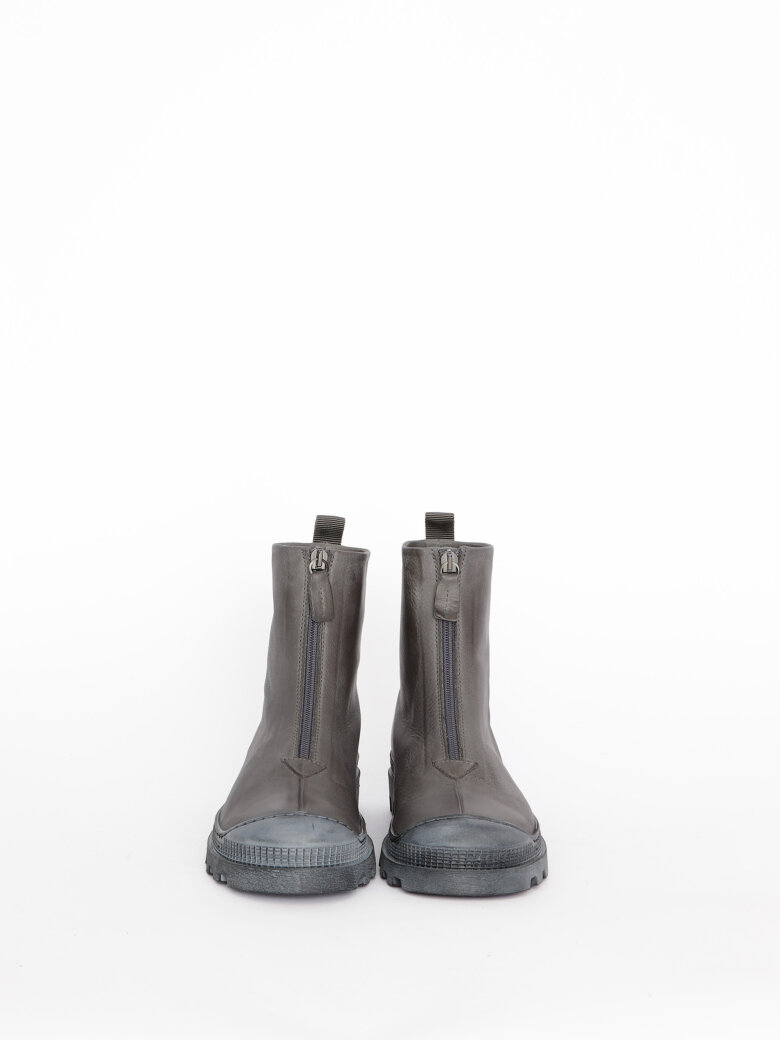 Lofina - Boot with a zipper