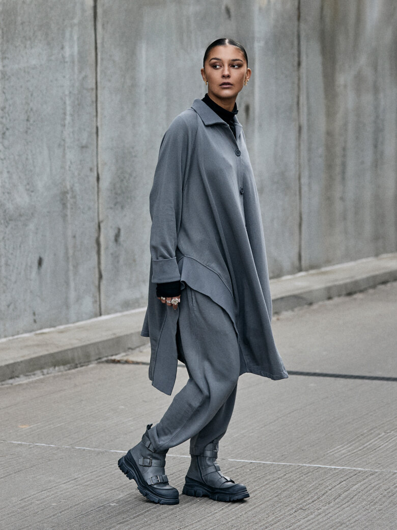 Lofina - Boot with buckles and a zipper