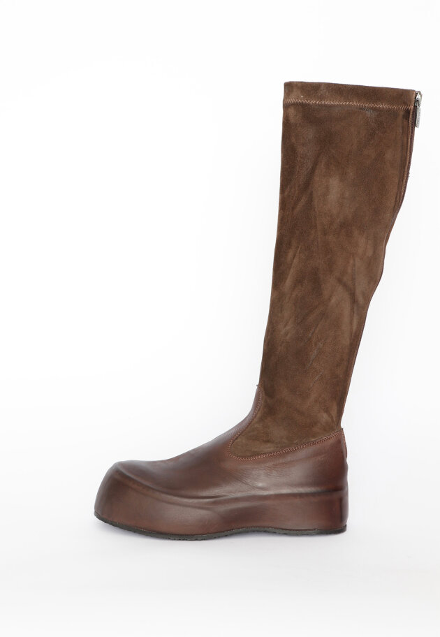 Lofina - PRE ORDER! Long stretch leather boot with a zipper