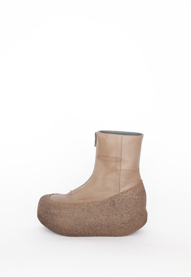 Lofina - PRE ORDER! Støvle med front-lynlås