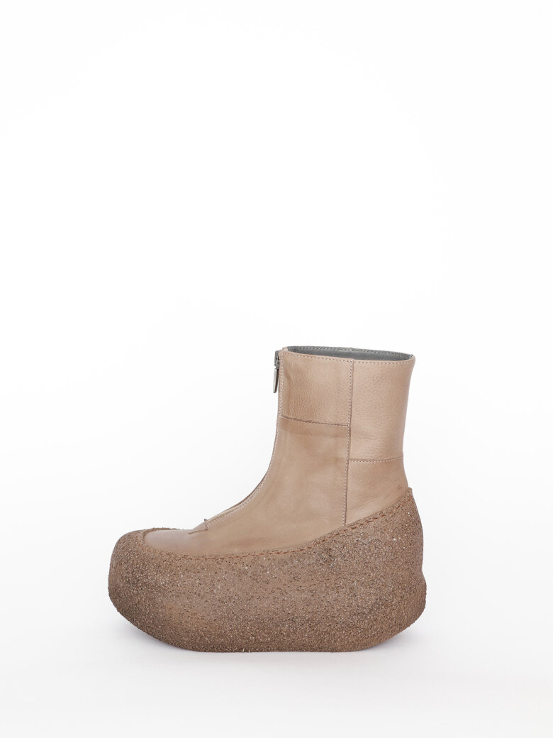 Lofina - PRE ORDER! Støvle med front-lynlås