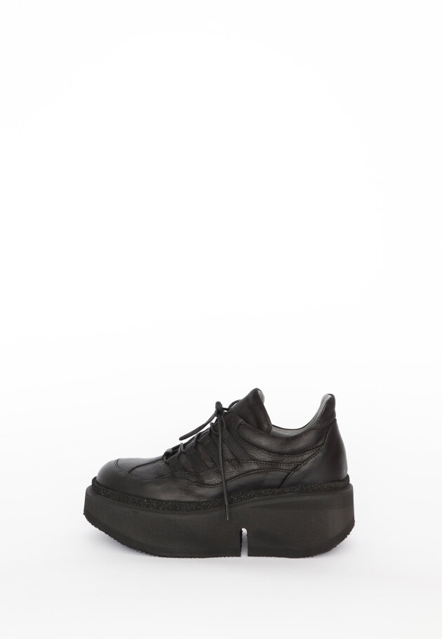 Lofina - PRE ORDER! Shoe with laces