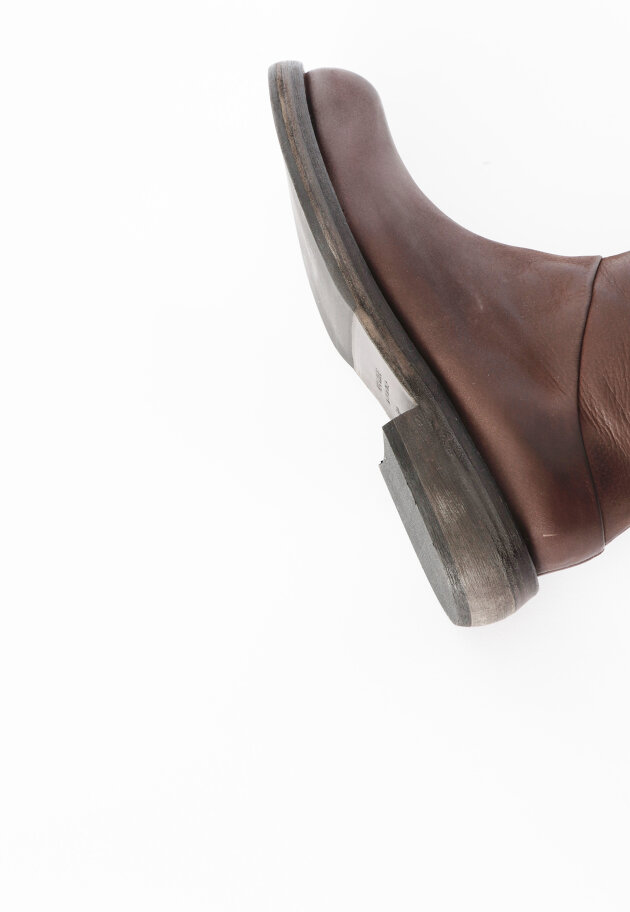 Lofina - PRE ORDER! Long boot with a leather sole