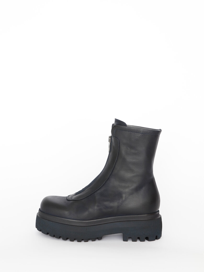 Lofina - PRE ORDER! Støvle med front-lynlås