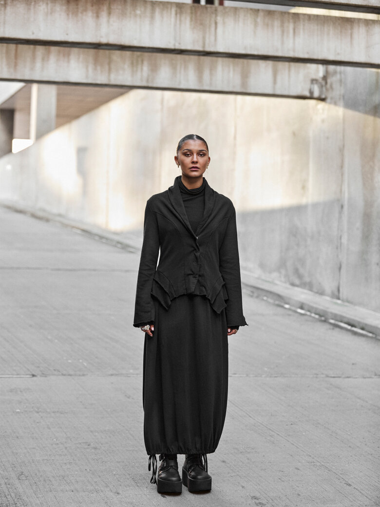 Sort Aarhus - Blazer with a feminine cut in soft sweat fabric