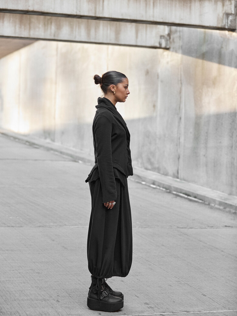 Sort Aarhus - Blazer with a feminine cut in soft sweat fabric