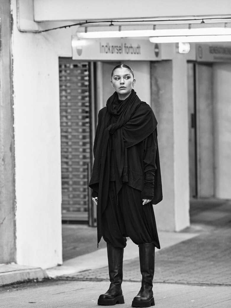 Sort Aarhus - Scarf in organic cotton