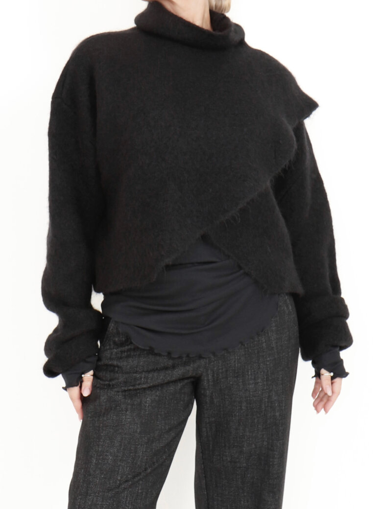 Sort Aarhus - Strikket bluse med detaljer