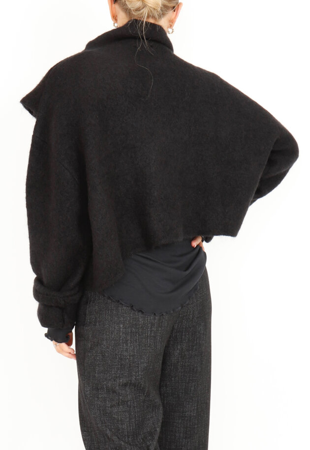 Sort Aarhus - Strikket bluse med detaljer