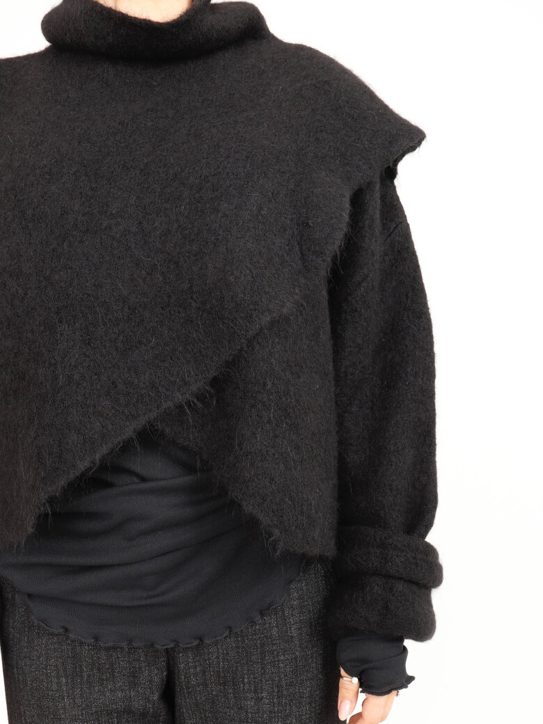 Sort Aarhus - Strikket bluse med detaljer