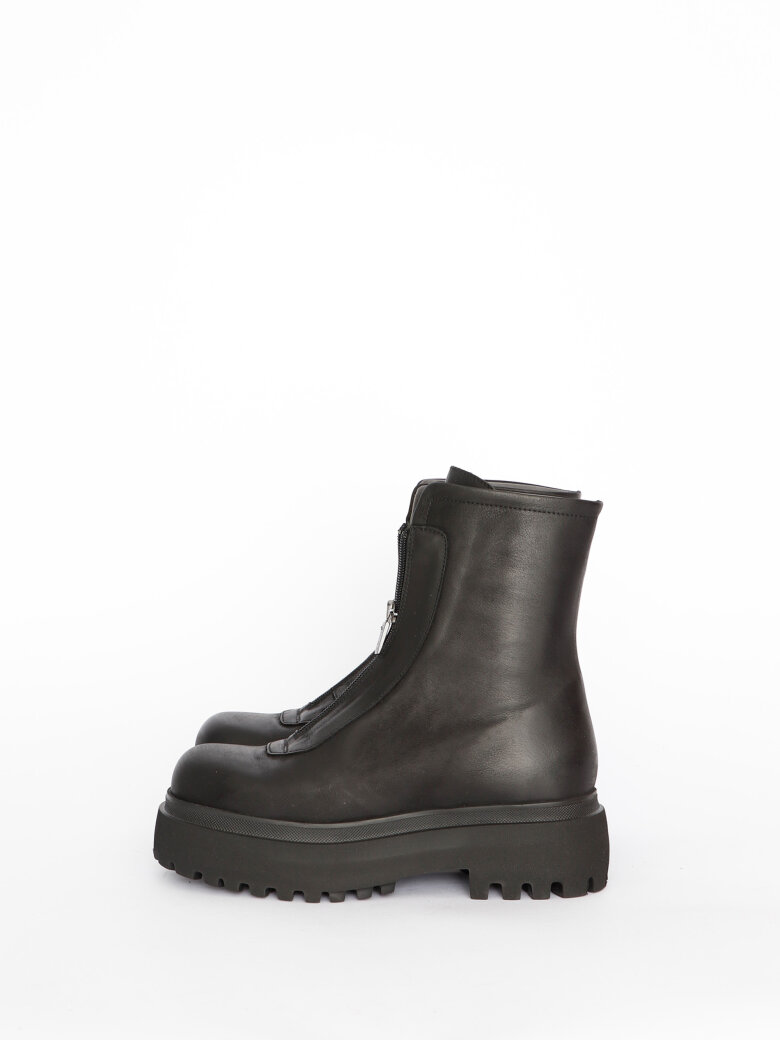 Lofina - Boot with front zipper