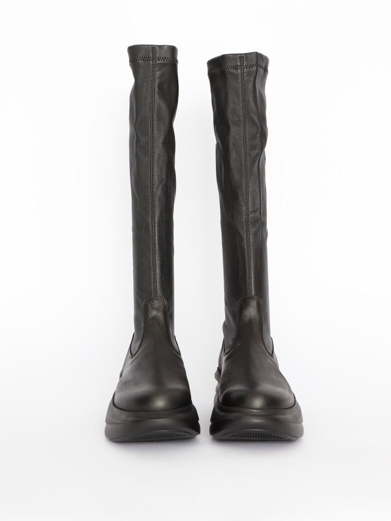 Lofina - Long boot with stretch leather and zipper
