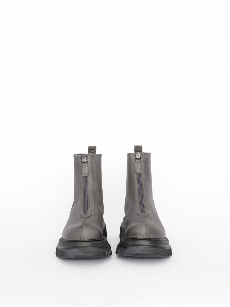 Lofina - Boot with front zipper