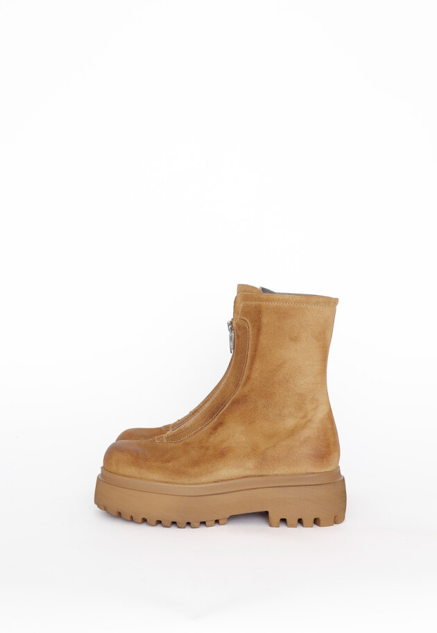 Lofina - Boot with front zipper Lofina - Boot with front zipper